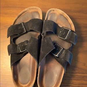 Birkenstock black velvet shoes in size 9